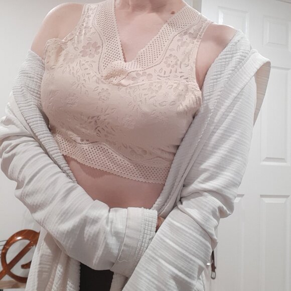 Beautiful boho lace bralette - Picture 15 of 15